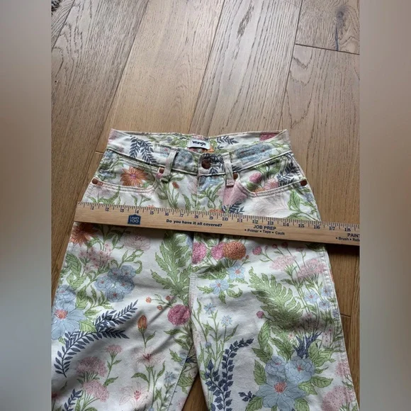 Wrangler wanderer 626 high rise floral print bell bottom jeans 26x30 - Picture 6 of 8
